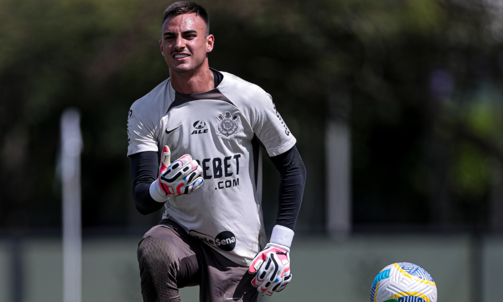 Corinthians renova com goleiro Matheus Donelli até 2028 e multa de R$ 580 milhões para Europa 