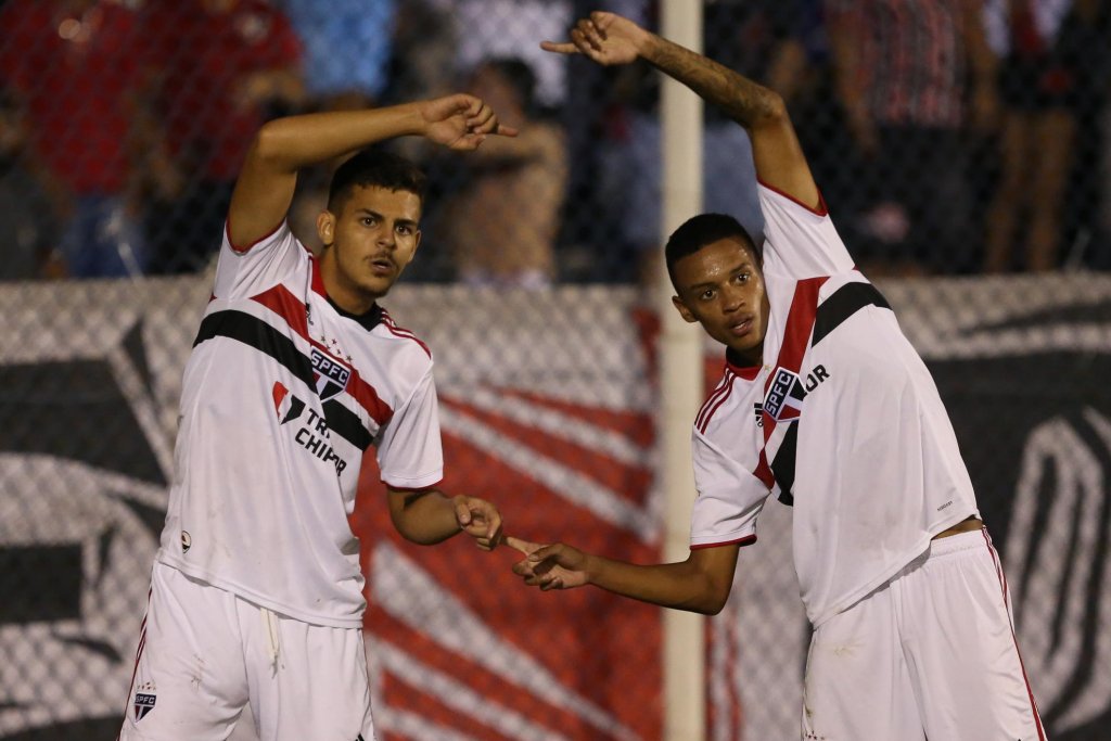 São Paulo vence o Vasco por 4 a 2 e avança para as quartas de final da Copinha