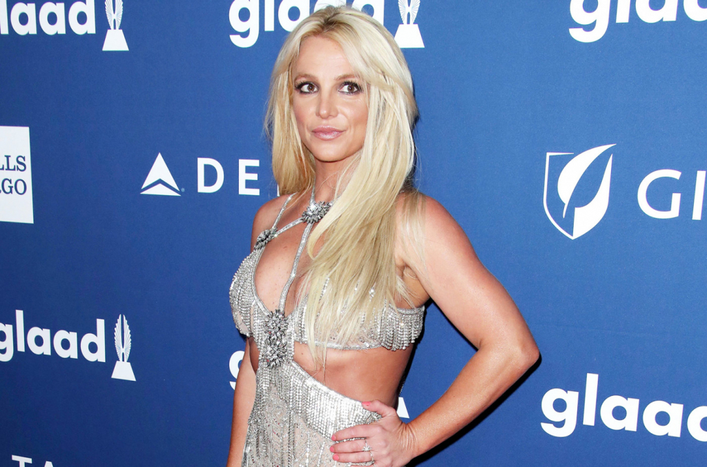 Pai de Britney Spears é suspenso oficialmente de tutela da cantora