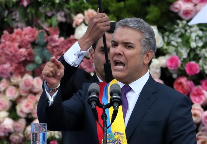 Presidente da Colômbia diz que o país não reconhecerá a ‘ditadura ultrajante’ da Venezuela