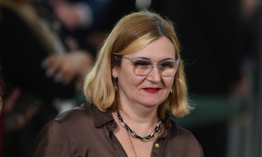 Funcionária de carreira, Maria Rita Serrano assume presidência da Caixa Econômica Federal