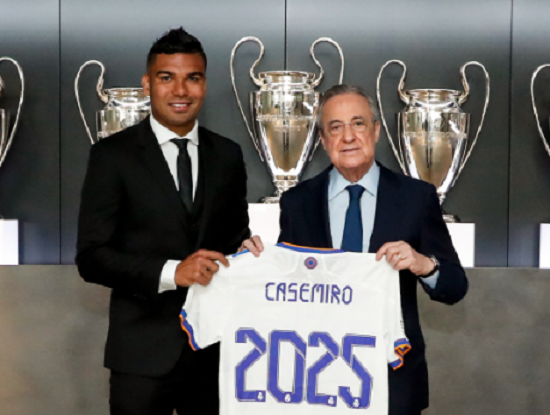 Real Madrid renova contrato de Casemiro até a metade de 2025