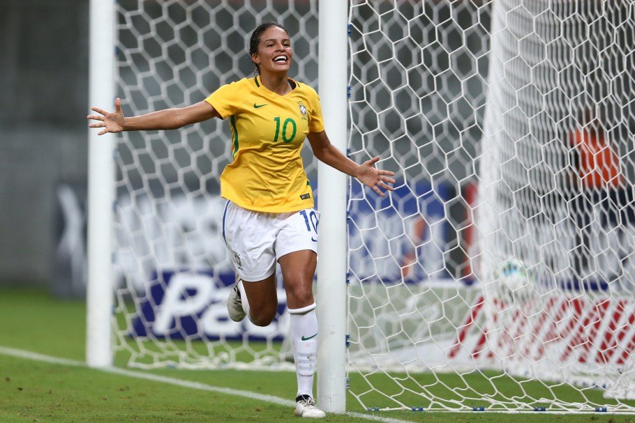 Gabi Nunes é convocada para a seleção brasileira feminina após lesão de Erika