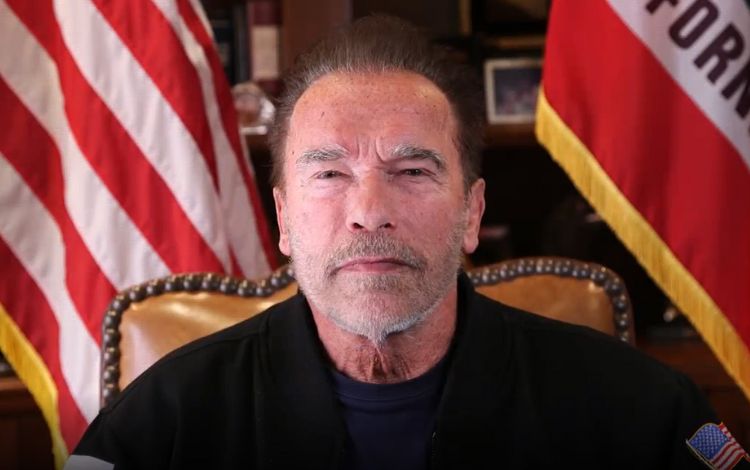 Relógio de pulso de Arnold Schwarzenegger é leiloado por R$ 1,4 milhão