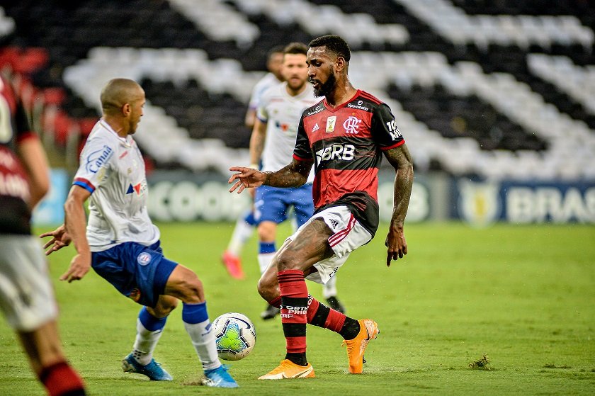 Gerson acusa adversário de racismo em Flamengo x Bahia: ‘Cala a boca, negro’