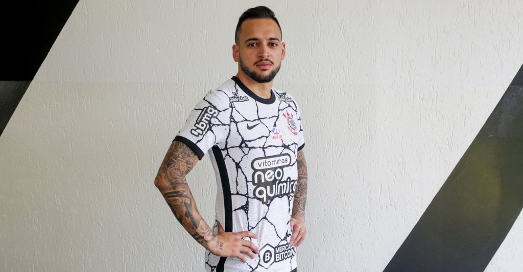 Com joguinho do ‘Super Mario’, Corinthians anuncia retorno de Maycon