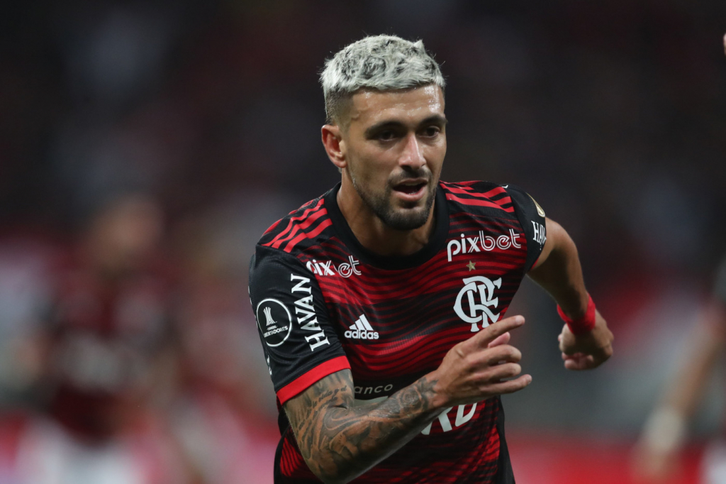 Copa do Brasil: STJD denuncia Gabigol e Arrascaeta por lances em Flamengo x Athletico-PR