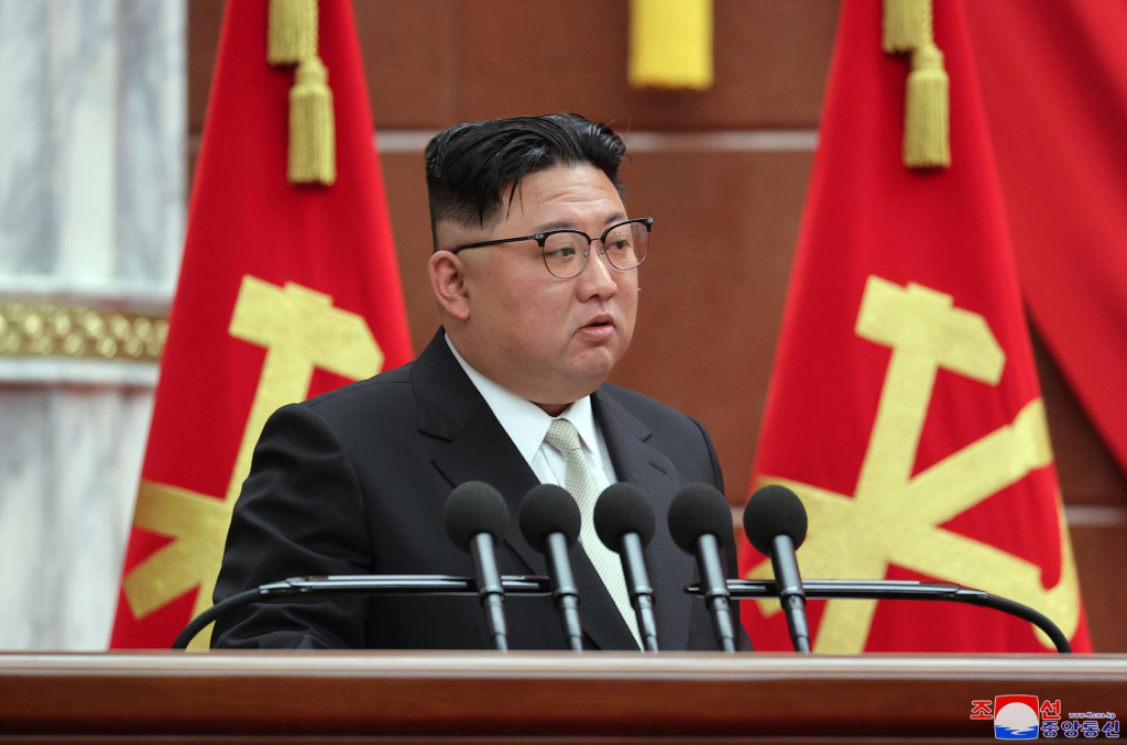 Coreia do Norte realiza mais de 200 disparos no mar, e Coreia do Sul evacua ilhas