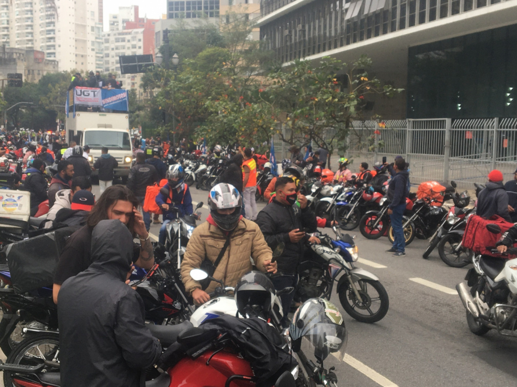 Indústria tem dificuldade de atender alta demanda de motos no Brasil