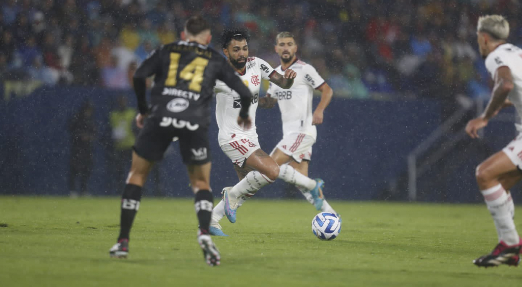Flamengo perde para o Del Valle e larga em desvantagem na Recopa Sul-Americana