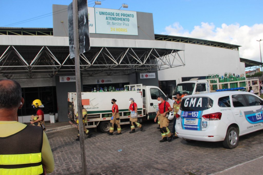 Incêndio atinge ala de hospital destinada a Covid-19 e deixa ao menos quatro mortos em Sergipe
