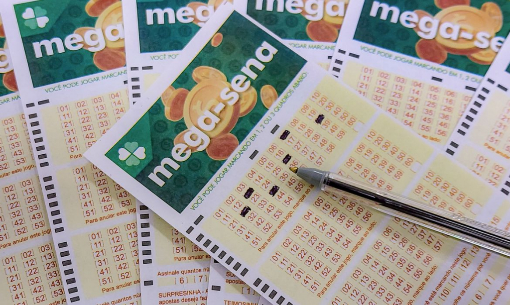 Mega-Sena: nenhuma aposta acerta seis dezenas e prêmio acumula para R$ 97 milhões