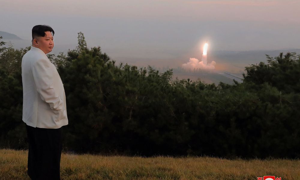 Coreia do Norte diz que últimos testes com mísseis balísticos foram exercícios ‘táticos nucleares’