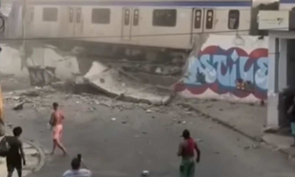 Trem descarrila e derruba muro da estação São Francisco Xavier no Rio de Janeiro; veja vídeo