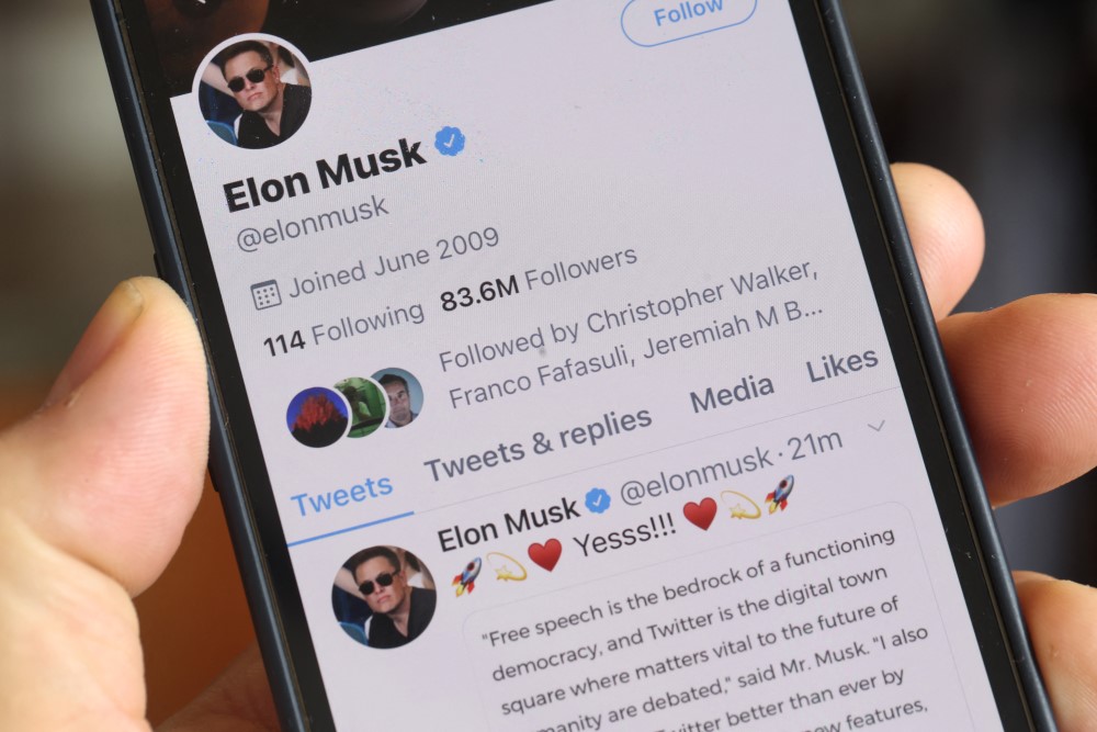 Twitter processa Elon Musk pela desistência na compra da rede social