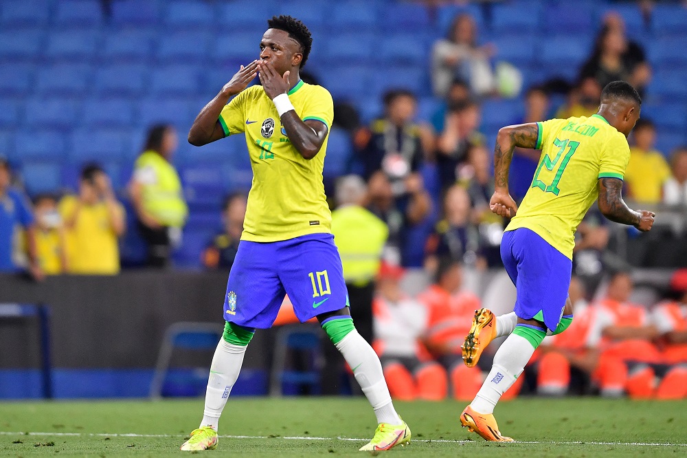 Com gol de estreante e ode a Vinícius Júnior, seleção brasileira goleia Guiné por 4 a 1 e encerra jejum pós-Copa do Mundo
