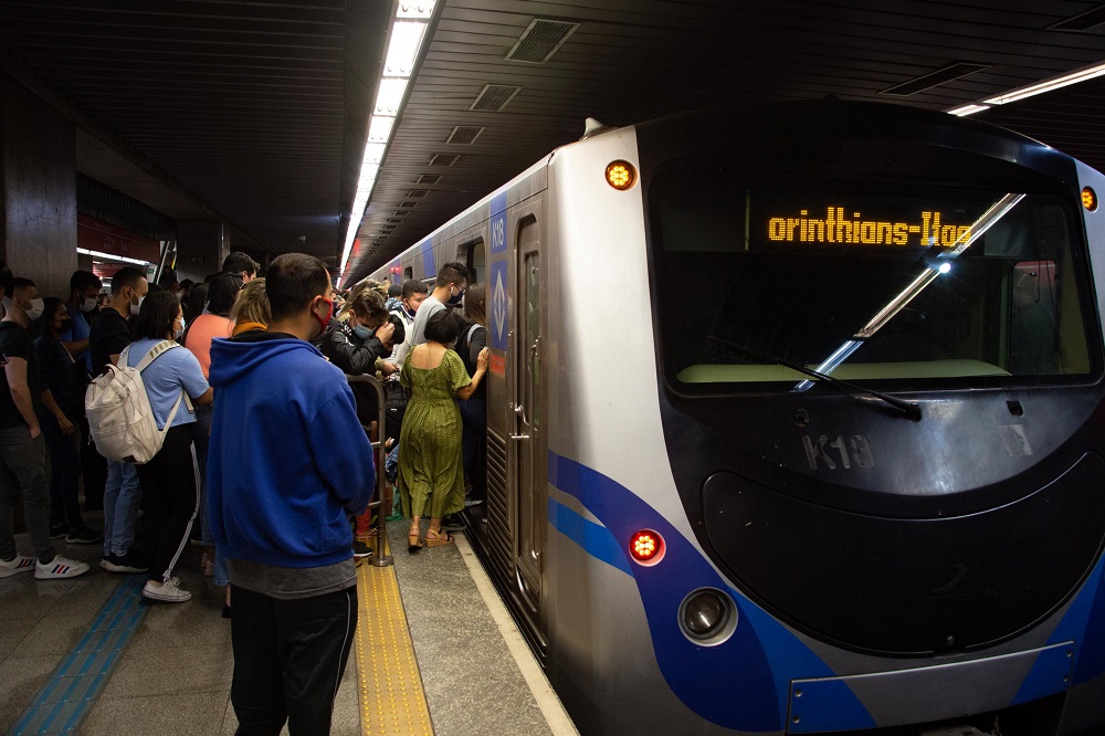 Greve do metrô: assembleia nesta segunda decide se metroviários vão parar em São Paulo