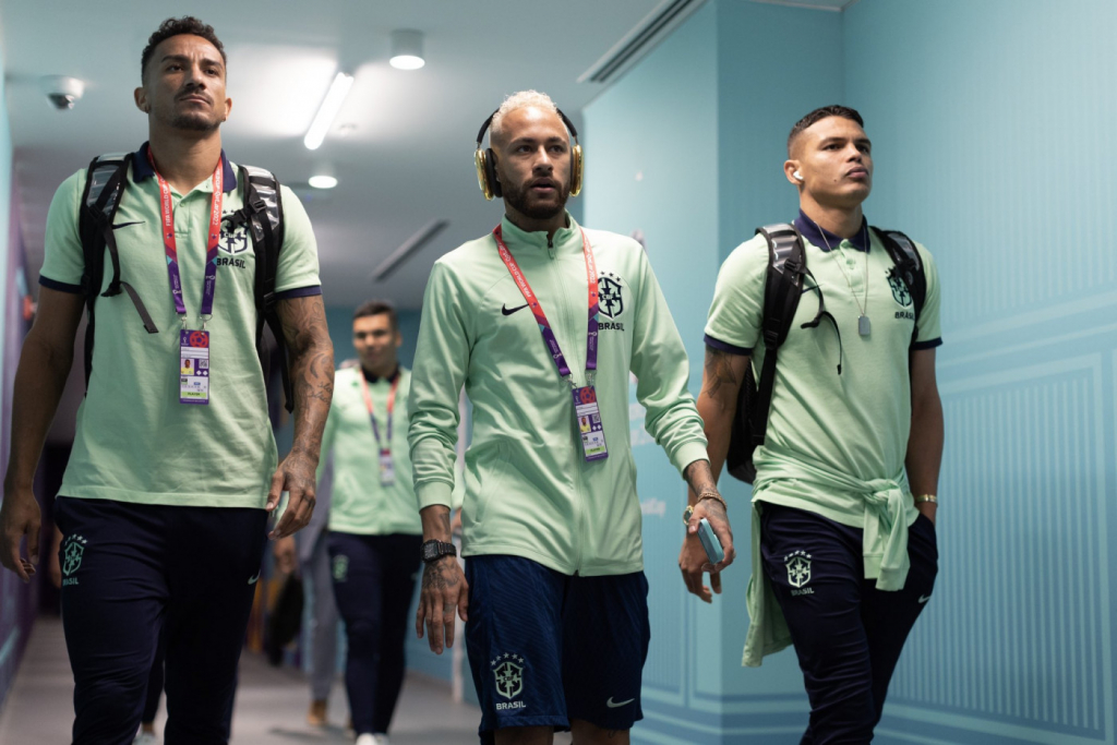 Com Neymar e Danilo, Brasil é escalado para enfrentar a Coreia do Sul; confira