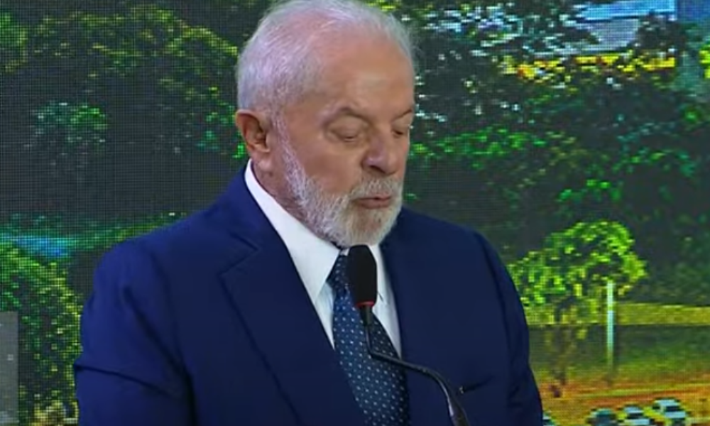 Lula diz que não há perdão para quem atenta contra à democracia