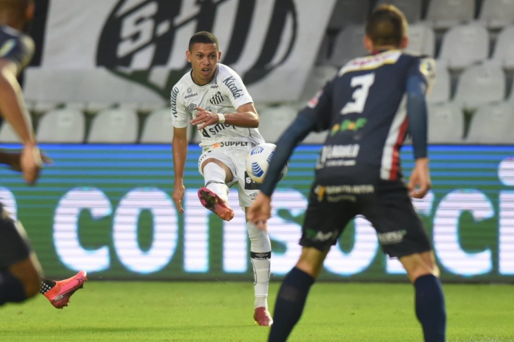 Santos volta a vencer o Cianorte e avança na Copa do Brasil