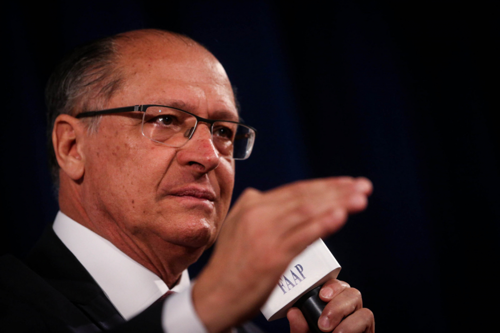 Alckmin manifesta preocupação com proposta petista de revogação da reforma trabalhista