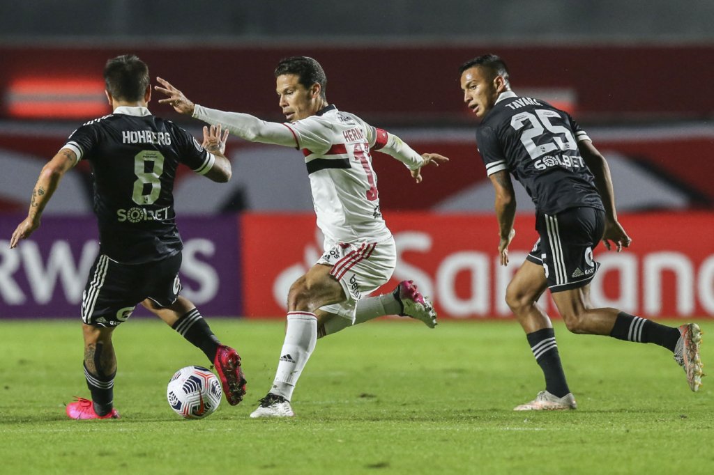 Libertadores: São Paulo vence o Sporting Cristal, mas termina em segundo no Grupo E