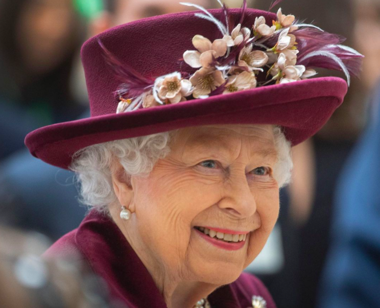 Em seu aniversário de 95 anos, rainha Elizabeth fala sobre a morte de príncipe Phillip
