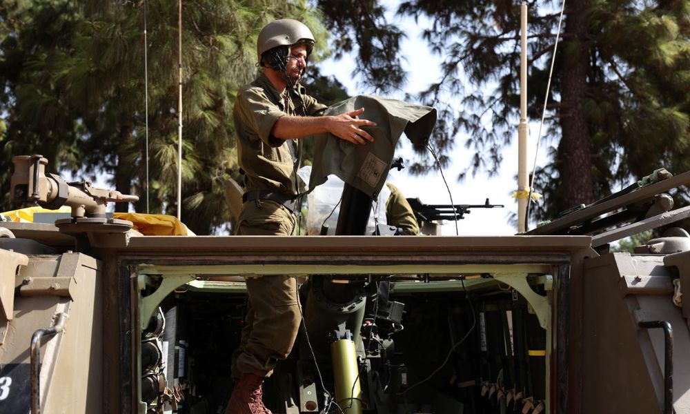 Israel ataca complexo militar e posto de observação do grupo libanês Hezbollah