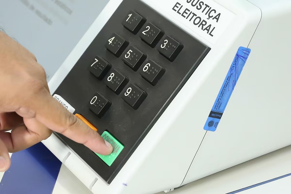 Eleitorado cresce e Brasil tem 155,38 milhões de pessoas aptas a votar em 2026