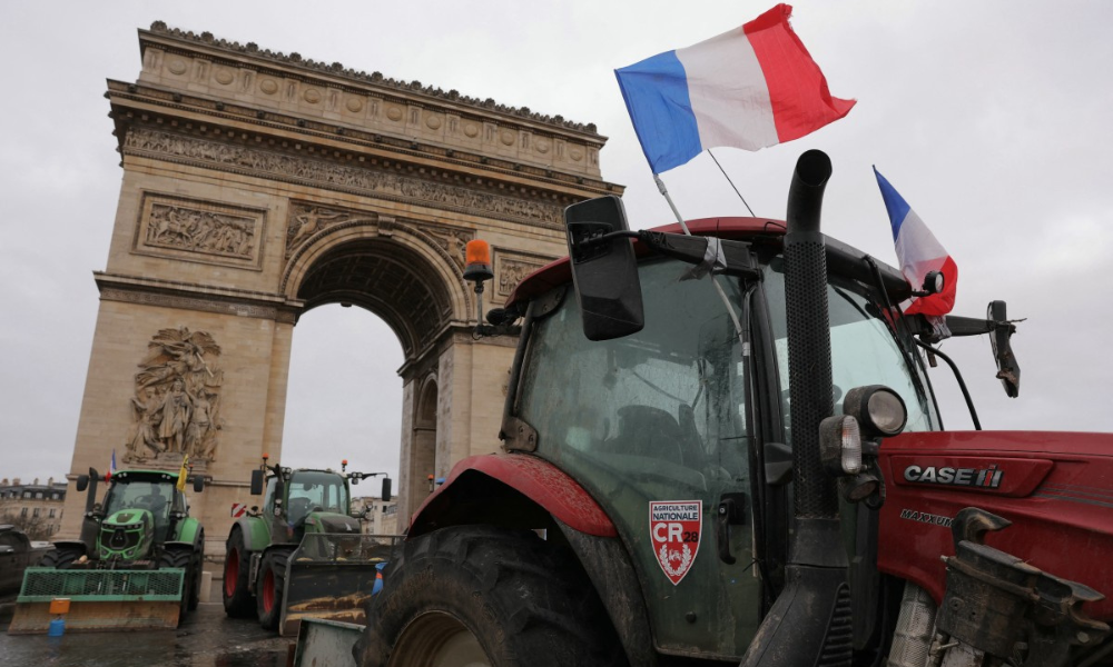 Agricultores protestam na Alemanha e na França contra acordo UE–Mercosul