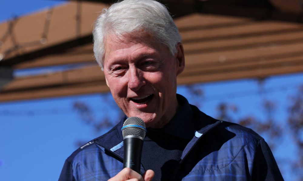 Bill Clinton não comparece a audiência no Congresso americano por caso Epstein