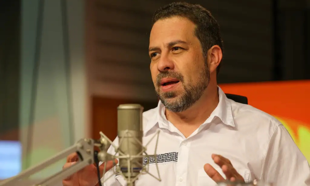 Boulos diz que proposta para acabar com a escala 6×1 ‘avança bem’ no Congresso