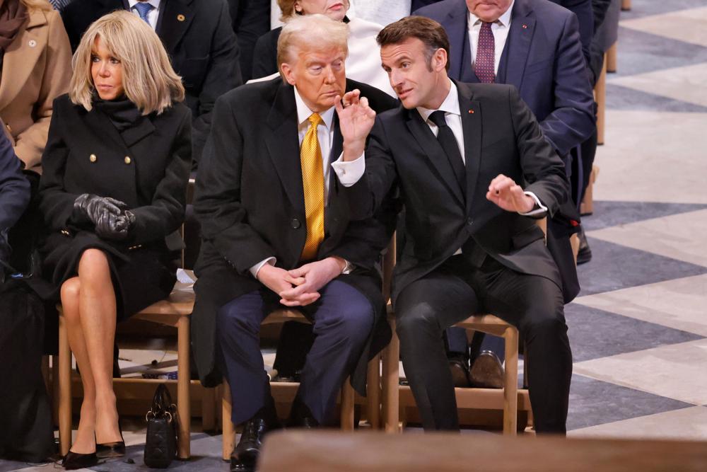 Trump compartilha mensagens enviadas por Macron sobre Groenlândia