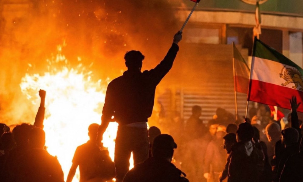 Protestos no Irã deixam mais de 5.000 mortos