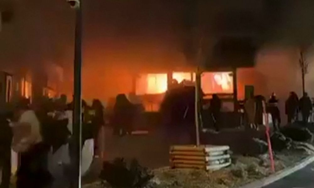 Sinalizadores teriam sido a causa de incêndio que matou 40 pessoas em bar na Suíça