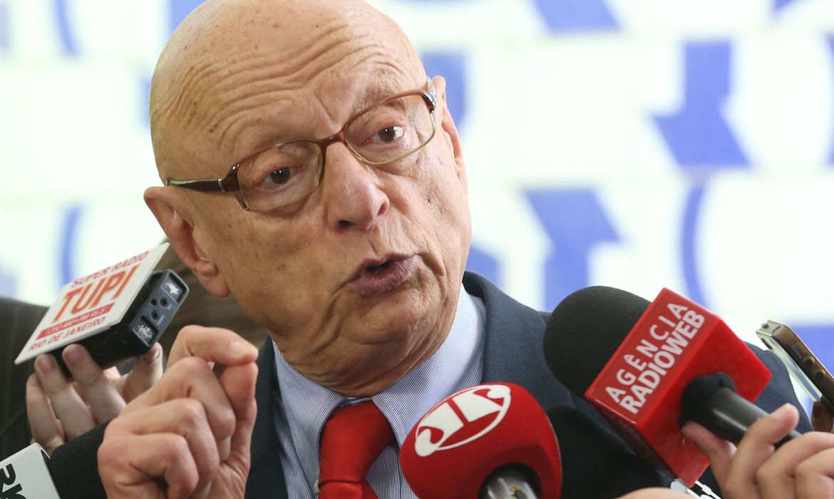 Após Lula vetar dosimetria, relator protocola projeto de anistia geral para Bolsonaro e outros