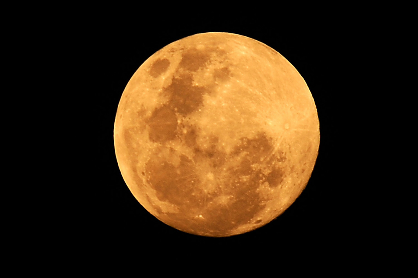 Blue Origin vai ‘pausar’ turismo espacial e focará no retorno à Lua