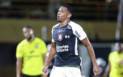 Corinthians faz jogo seguro, vence São Bernardo e encara a Portuguesa nas quartas do Paulistão