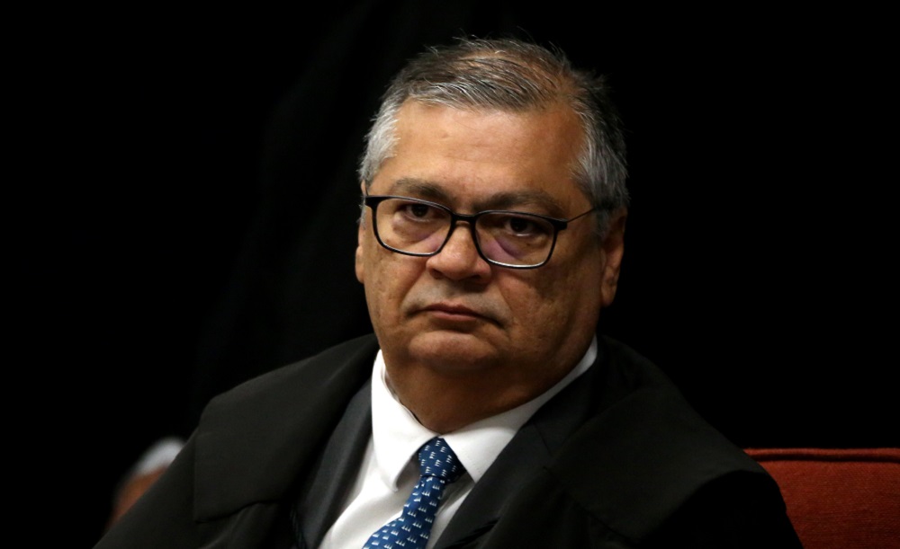 Dino proíbe novas leis que reconheçam validade de ‘penduricalhos’