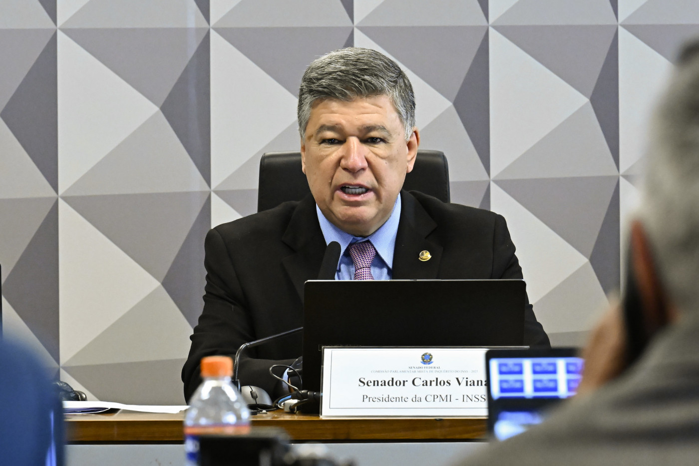 Documentos sobre Vorcaro serão devolvidos à CPMI do INSS, diz Carlos Viana