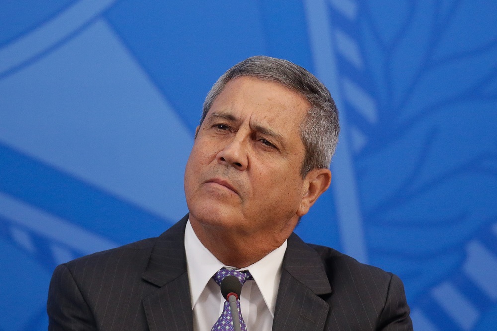 Moraes nega TV a cabo para Braga Netto, mas autoriza visitas