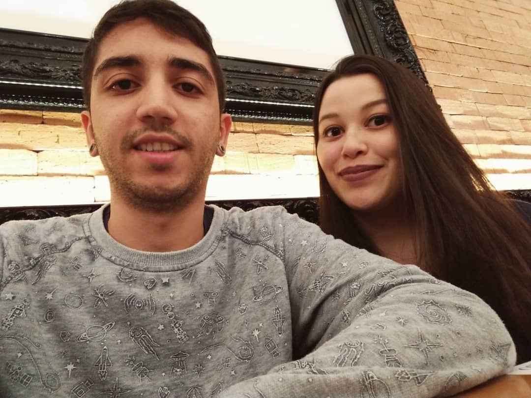 Viúvo de professora que morreu após aula de natação recebe alta