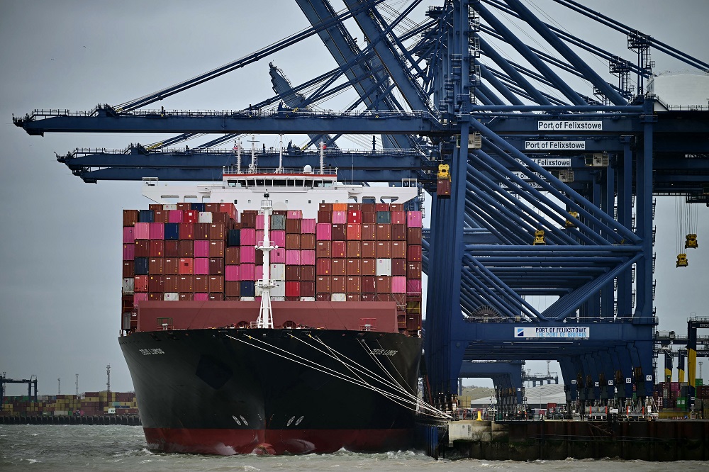 Irã diz ter permitido passagem de alguns navios pelo Estreito de Ormuz, diz vice-ministro