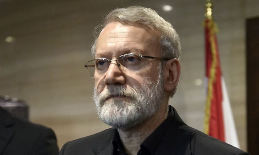 Irã promete vingar a morte de Larijani