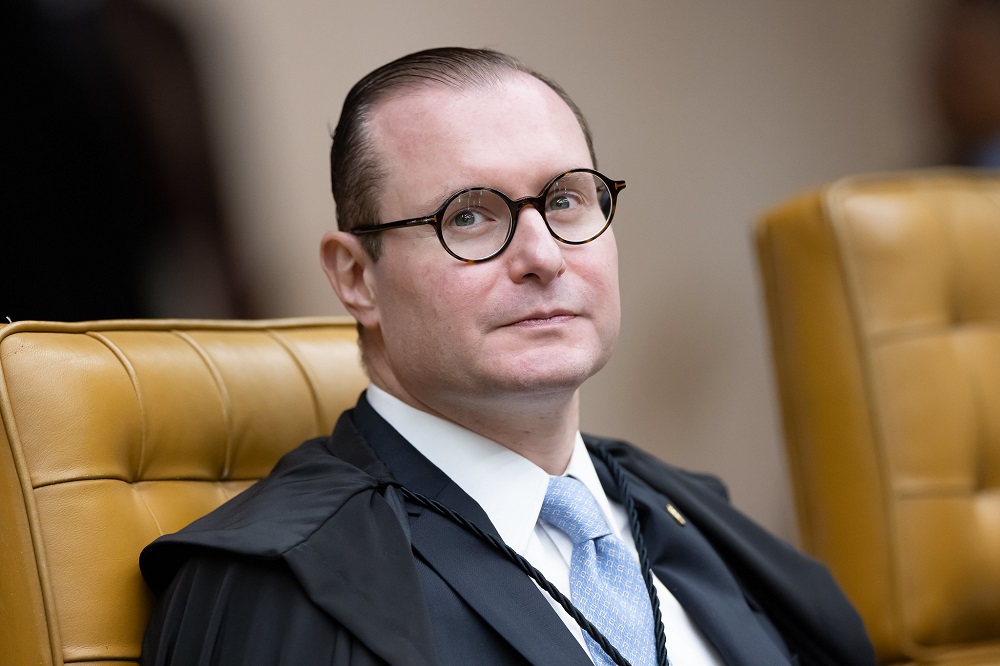 Zanin condena ex-aluno por obrigar calouras a não recusarem ‘tentativa de coito’