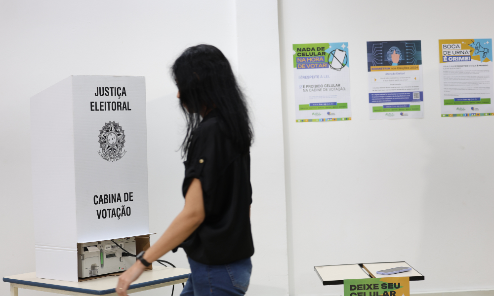 Análise da estrutura da multa eleitoral e regularização de pendências