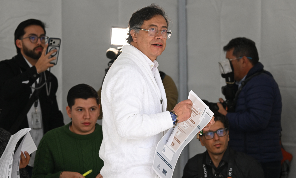 Colômbia elege novo Congresso em votação que antecipa disputa presidencial