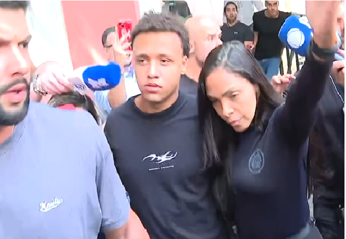 Estupro coletivo: réu se entregou com blusa escrita ‘Não me arrependo de nada’