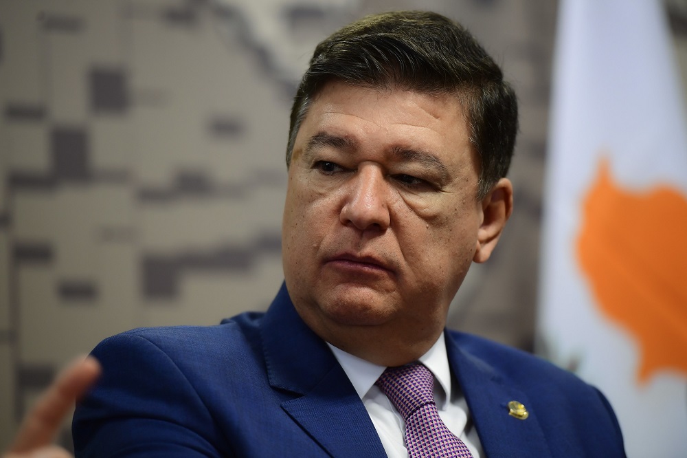 Deputados do PT pedem o afastamento de Viana da presidência da CPMI do INSS