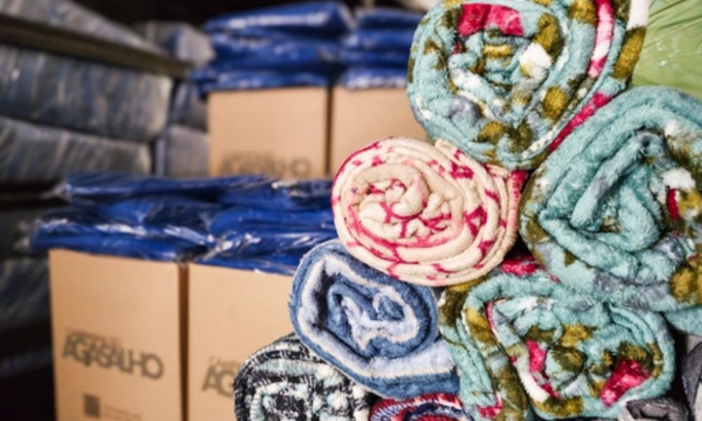 Governo de SP abre Campanha do Agasalho 2026 e convoca novos pontos de coleta 